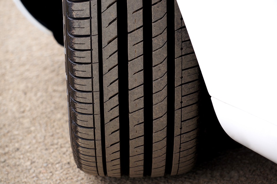Poor Tire Maintenance is As Dangerous as Distracted Driving